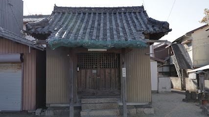 近くの荒神社(八大荒神＝はったいさん)まで377m（徒歩5分）