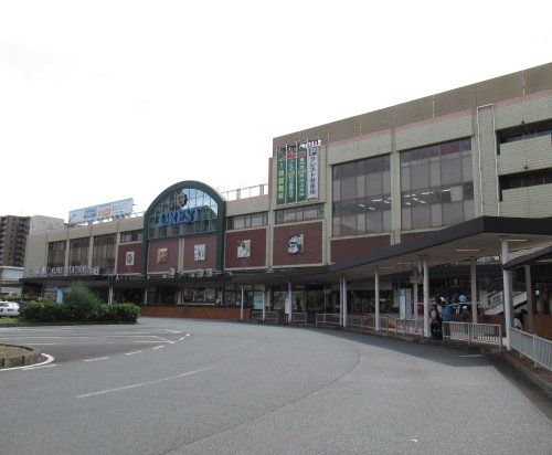 近くのFRESTA(フレスタ) 呉駅ビル店まで480m(徒歩6分)
