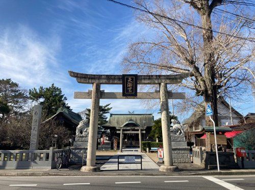 近くの白潟天満宮まで558m（徒歩7分）