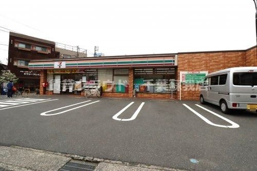 近くのサイゼリヤ 千葉鵜の森店まで1,352m（徒歩17分）