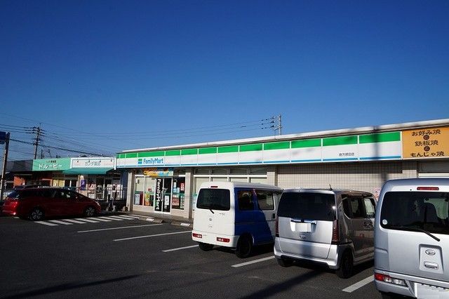 近くのコンビニまで431m（徒歩6分）