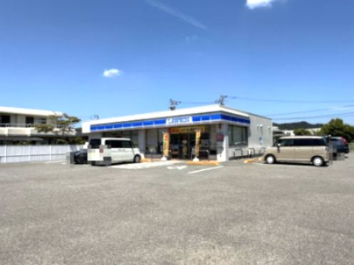 近くのローソン 徳島大原店まで581m(徒歩8分)