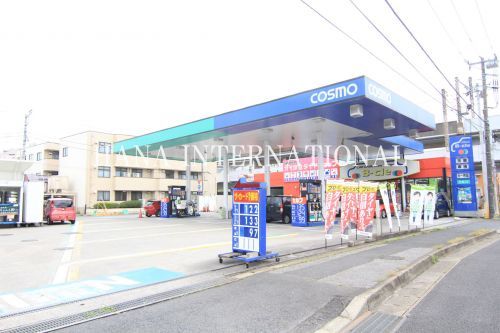 近くのコスモ石油 セルフ&カーケア松戸まで588m(徒歩8分)