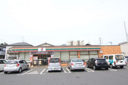 近くのセブン-イレブン 松戸大金平2丁目店まで607m(徒歩8分)