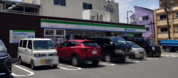近くのファミリーマート 今津中三丁目店まで132m（徒歩2分）