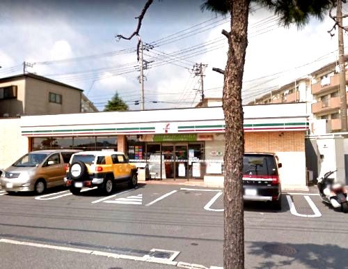 近くのセブン-イレブン横須賀追浜本町店まで270m(徒歩4分)