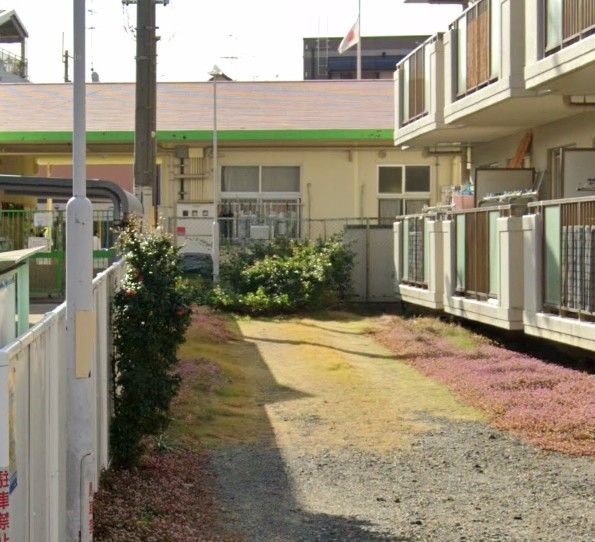 近くのさざんか保育所まで623m（徒歩8分）