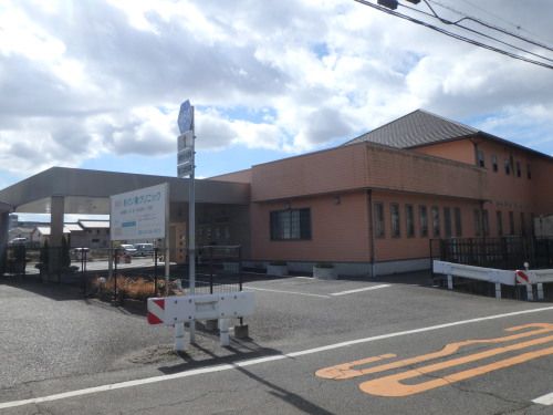 近くのあぐい南クリニックまで379m(徒歩5分)