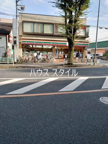 近くのコンビニまで1,282m（徒歩17分）