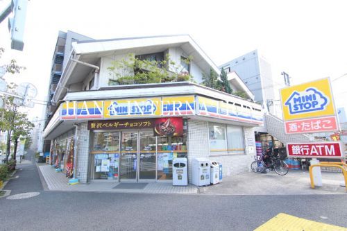 近くのミニストップ中葛西７丁目店まで185m（徒歩3分）