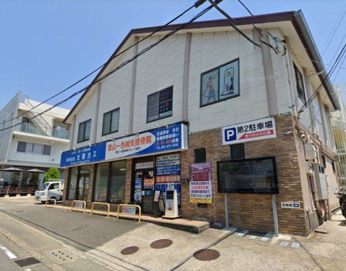 近くの葉山一色接骨院まで781m（徒歩10分）