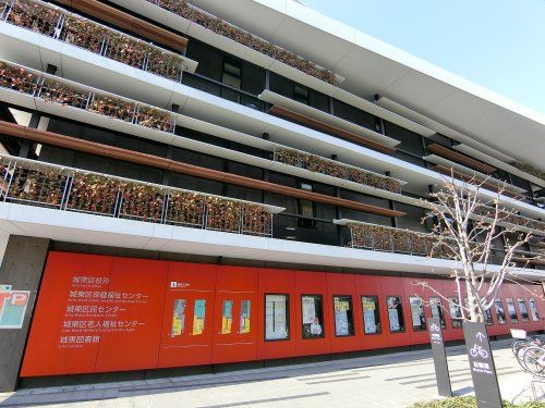 近くの城東区民センターまで142m(徒歩2分)