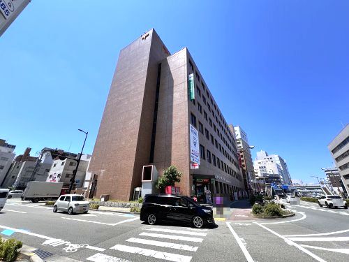 近くの徳島中央郵便局まで1,196m（徒歩15分）