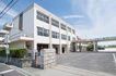 近くの四箇小学校まで296m（徒歩4分）