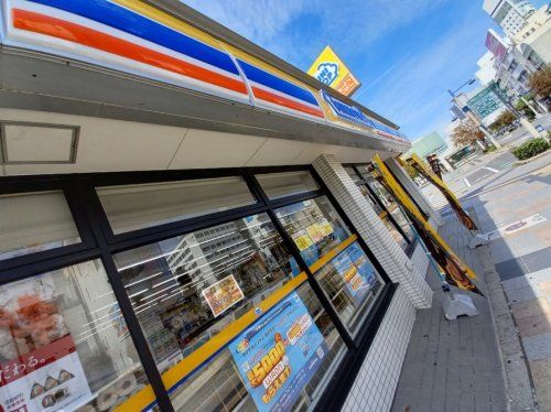 近くのミニストップ 高松駅前店まで408m（徒歩6分）