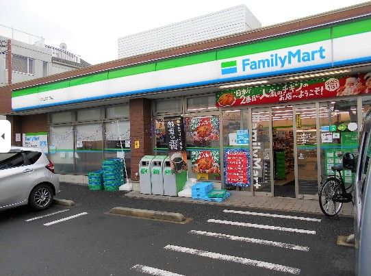 近くのファミリーマート 杉並上荻二丁目店まで321m(徒歩5分)