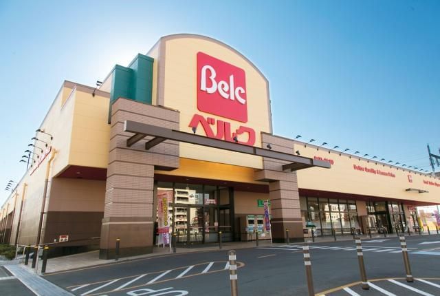 近くのベルク 伊勢崎美茂呂店まで414m（徒歩6分）