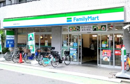 近くのファミリーマート 横浜神之木町店まで671m（徒歩9分）