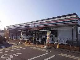 近くのセブンイレブン野洲行畑1丁目店まで770m（徒歩10分）