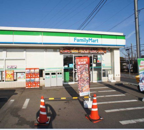 近くのコンビニまで1,358m（徒歩17分）