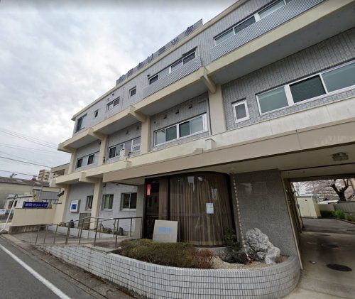 近くの飯田クリニックまで652m（徒歩9分）