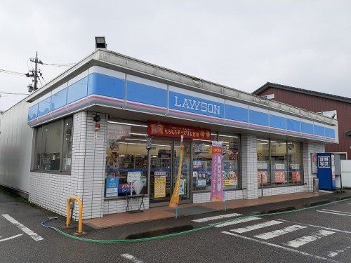 近くのローソン 小杉駅前店まで196m（徒歩3分）