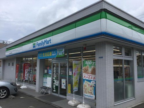 近くのファミリーマート 仙台八幡二丁目店まで182m(徒歩3分)