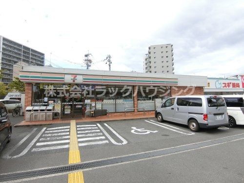 近くのセブンイレブン大阪浜3丁目店まで304m(徒歩4分)