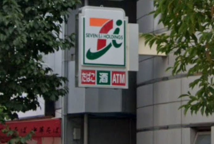 近くのセブンイレブン JR東淀川駅西口店まで1,373m（徒歩18分）