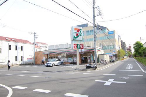 近くのセブンイレブン浦安今川4丁目店まで563m(徒歩8分)