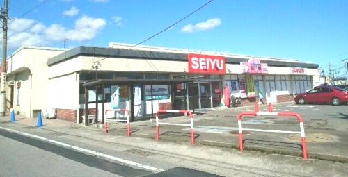 近くの西友 足門店まで438m（徒歩6分）