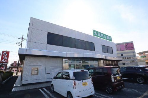 近くの大垣共立銀行木曽川支店まで218m(徒歩3分)
