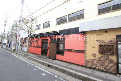 近くの麺屋時茂まで764m（徒歩10分）