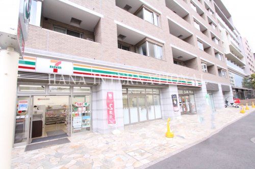 近くのコンビニまで1,594m（徒歩20分）