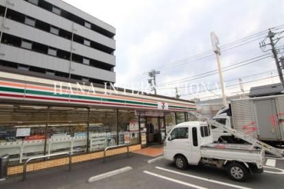 近くのコンビニまで1,458m（徒歩19分）