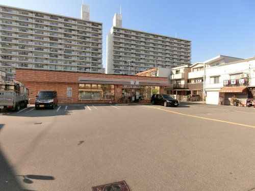 近くのセブンイレブン 大阪古市3丁目店まで477m(徒歩6分)