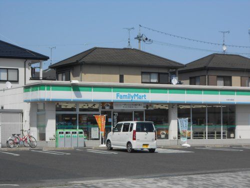 近くのファミリーマート 大津大将軍店まで1,056m（徒歩14分）