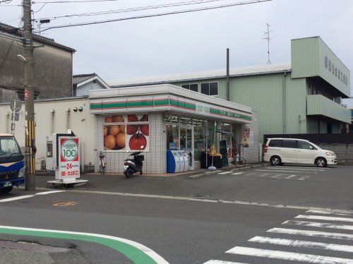 近くのローソンストア100門真三ツ島店まで170m（徒歩3分）