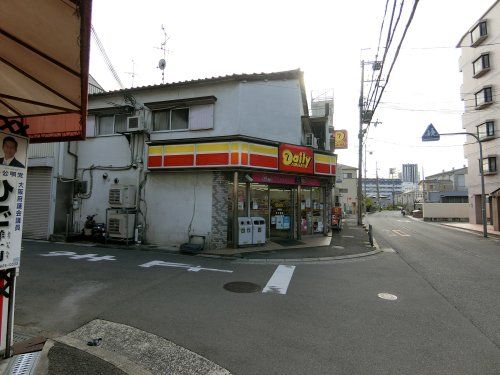 近くのコンビニまで309m（徒歩4分）