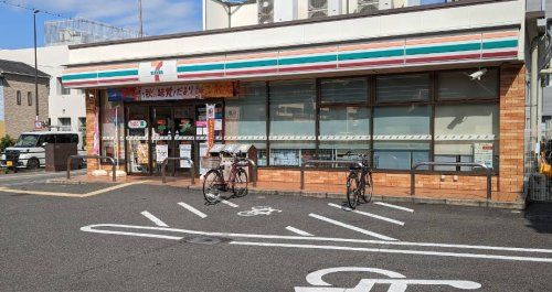 近くのセブンイレブン 豊中稲津町1丁目店まで1,163m（徒歩15分）