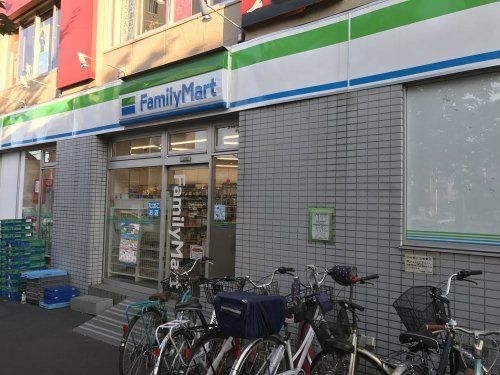 近くのファミリーマート 三ノ輪橋店まで1,306m(徒歩17分)