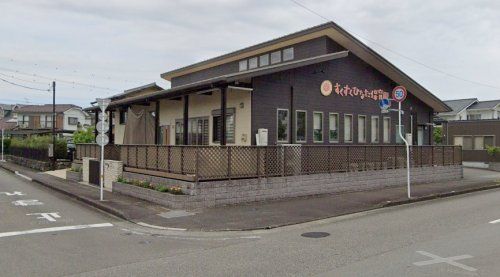 近くのすくすくひなた保育園まで694m(徒歩9分)