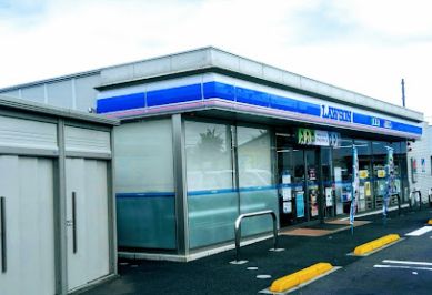近くのローソン 伊勢崎太田町店まで574m（徒歩8分）