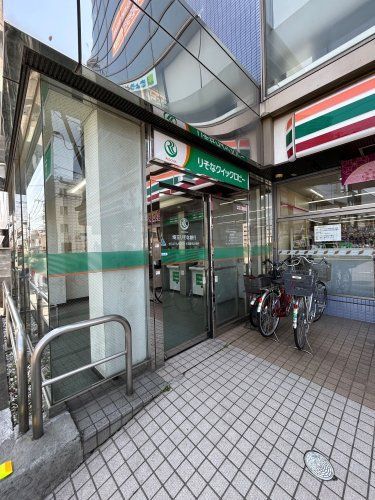 近くの【無人ATM】埼玉りそな銀行 大袋駅前出張所 無人ATMまで1,328m（徒歩17分）