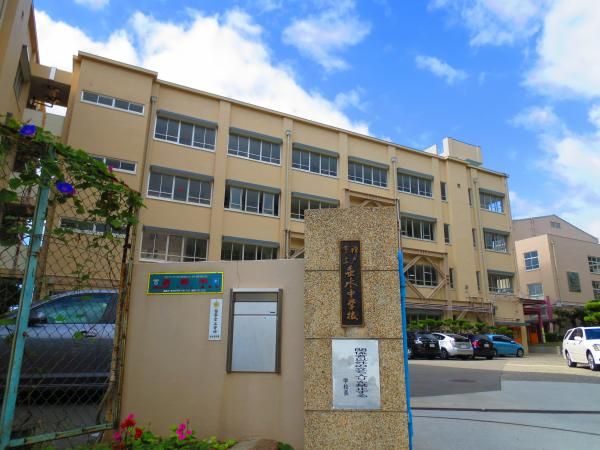 近くの神戸市立垂水中学校まで1,872m(徒歩24分)