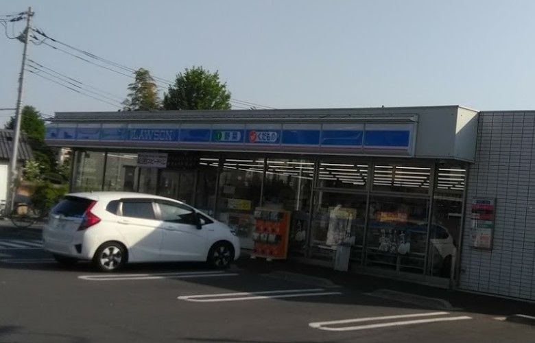 近くのローソン 流山東深井店まで676m（徒歩9分）