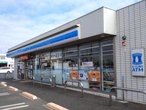 近くのコンビニまで1,050m（徒歩14分）