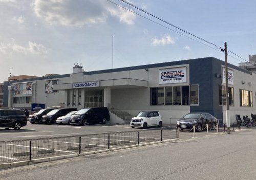 近くのCENTRAL FITNESS CLUB(セントラルフィットまで25m（徒歩1分）