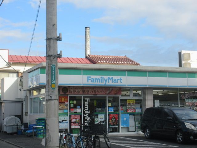 近くのコンビニまで439m（徒歩6分）