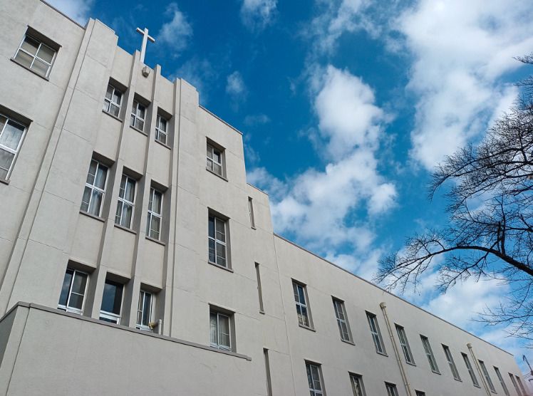 近くの大学・短大まで1,037m（徒歩13分）